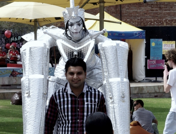 Alien Robots Stilt Walkers Perth